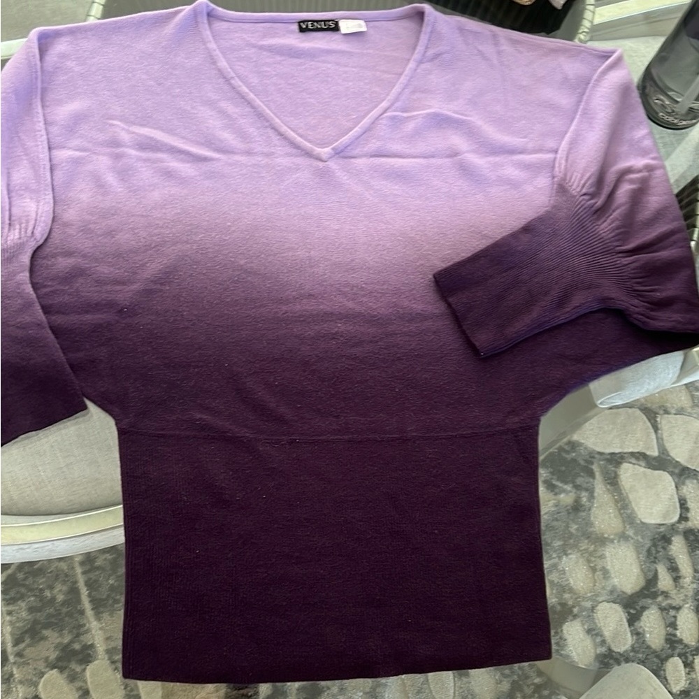 VENUS  Purple Gradient V-Neck Sweater, size Medium